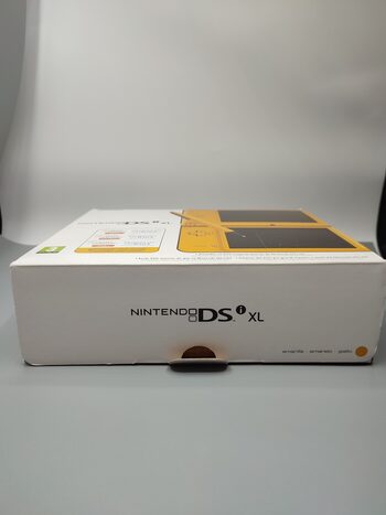 Nintendo DSi XL, Yellow