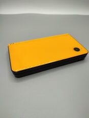 Nintendo DSi XL, Yellow