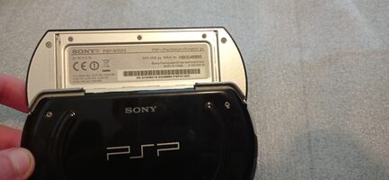 PSP Go (N1000), Black, 16GB for sale