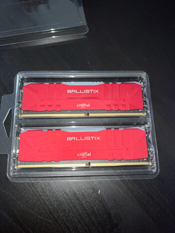 Crucial Ballistix 16 GB (2 x 8 GB) DDR4-3200 Red PC RAM