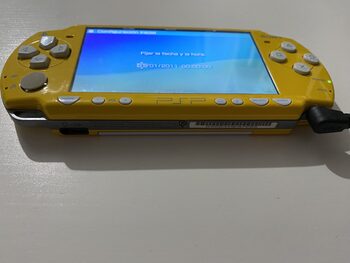 PSP 2000, Yellow, 16GB