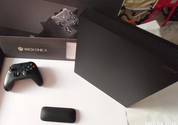 Xbox One X (Nov.2017) Black 1TB. 