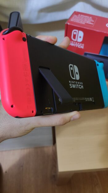 Get Nintendo Switch v2 Roja y azul (¡¡Perfecto estado!!)