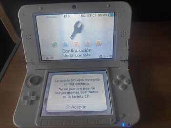 Nintendo 3DS XL, White