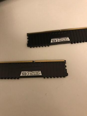 Corsair Vengeance LPX Series Low Profile 8 GB (2 x 4) DDR4 2400 MHz CL14