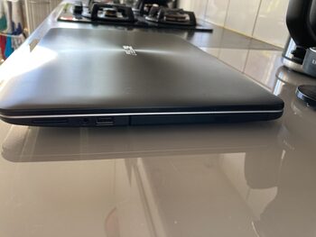 Get Asus R511L - 17" Intel Core i3-5010U - 2.1 Ghz - Ram 6 Go - DD 1 To avec puce graphique nvidia