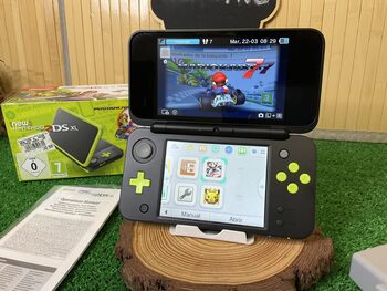 New Nintendo 2DS XL + Mario kart