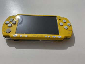 PSP 2000, Yellow, 16GB