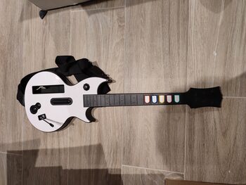 Guitarra de Nintendo Wii impoluta 