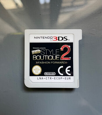 Nintendo 2DS rosa y blanca + Pokemon sol + New Stile Boutique 2