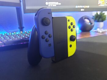 Nintendo Switch, Yellow & Blue, 32GB