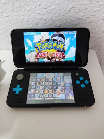 New Nintendo 2DS XL, Black & Blue