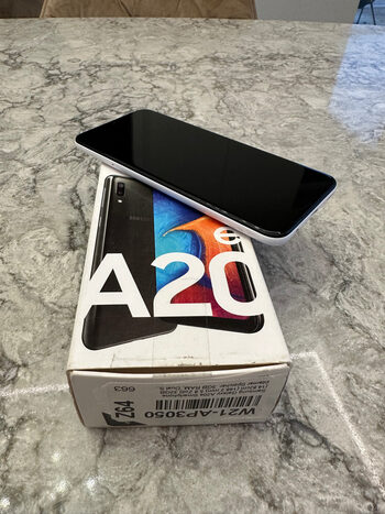 Samsung Galaxy A20e White