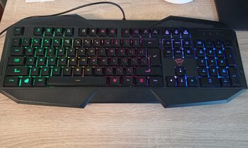 Trust AVONN gxt 830-RW