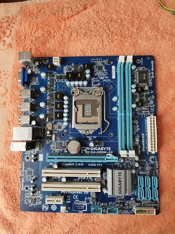 Pack Carte Mère GIGABYTE GA-H55M-USB3 + CPU Intel Core I5-750 (2,66 GHz) + I/O Shield – Testé