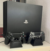 Consola PlayStation 4 Pro 1TB.