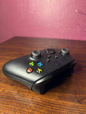 Xbox carbon black pultas