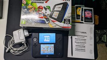 Nintendo 2DS Mario kart 7 con caja + SD 7 32GB