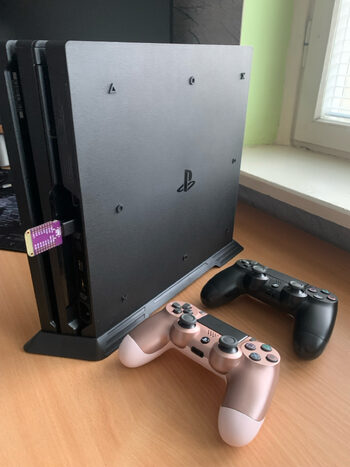 PlayStation 4 Pro 1TB 9.00 atrištas su ESP32-S2