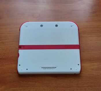 Nintendo 2DS, Red & White