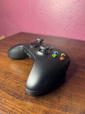 Buy Xbox carbon black pultas