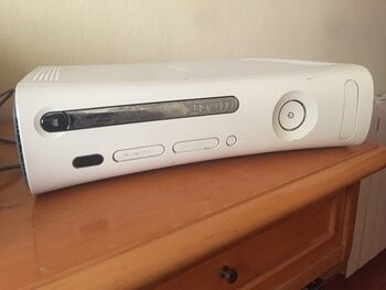 Xbox 360, White, 4GB