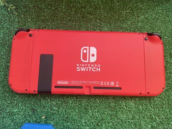 Get Nintendo Switch V2 edición Mario GARANTIA y COMO NUEVA!