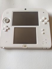 Nintendo 2DS, Red & White