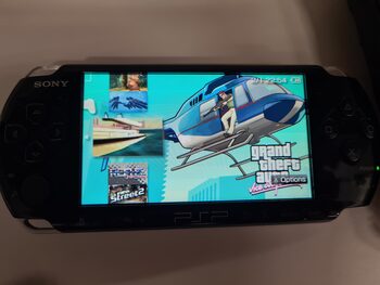 PSP 3004, Black, 32GB kortelė su žaidimais, pakrovėjas, dėkliukas, atrišta