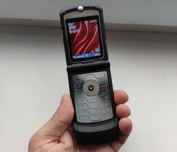 Get Motorola RAZR V3 Black