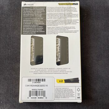 Corsair Vengeance LPX 16 GB (2 x 8 GB) DDR4-3200 Black / Yellow PC RAM