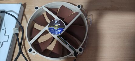 Noctua NH-D14 900-1200 RPM CPU Cooler