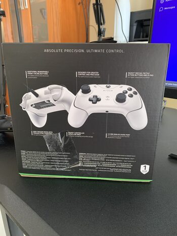 Redeem ´Razer Wolverine V2