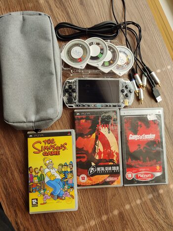 Modifikuotas PSP 3000 su 7 žaidimais ir kitais priedais