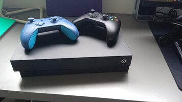 Xbox One X, Black, 1TB (Sin caja)