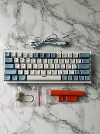 Mechanine klaviatura (mechanical keyboard)