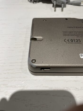 Nintendo DSi XL + CARGADOR