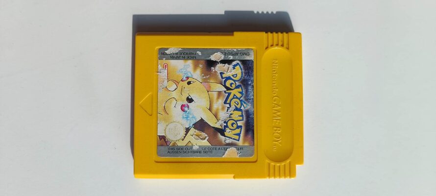 Pokémon Yellow Game Boy Color