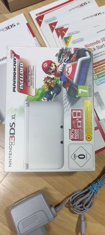 Nintendo 3DS XL, White