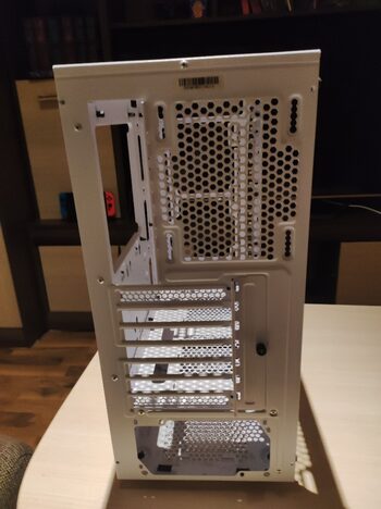 Redeem Silverstone FARA R1 ATX Mid Tower White PC Case