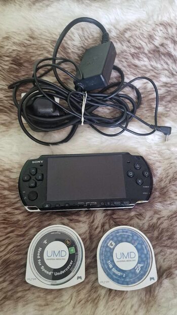 PSP 2000, Black, 2GB, 2 zaidimai