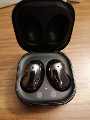 Comprar Samsung Galaxy Buds Live ausinės (Mystic Black)