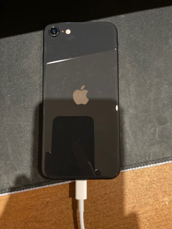 Get Apple iPhone SE 64GB Black (2020)