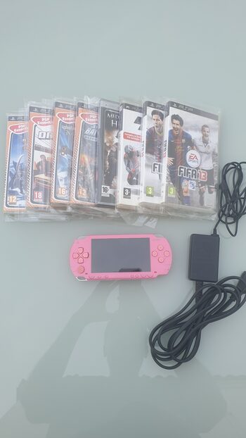 PlayStation Portable PSP Pink (Rosa) + 8 juegos 