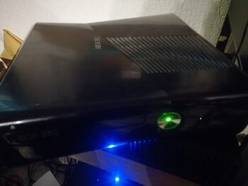 Xbox 360 S, Black,rgh3 be priedų
