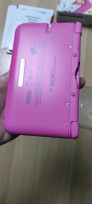 Nintendo 3DS XL, Pink
