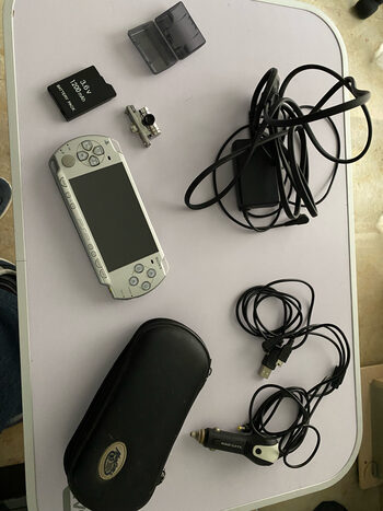 Get PSP 2000 Silver con camara psp