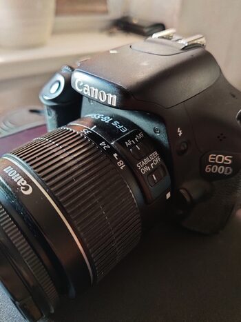 Canon EOS 600d + 2 objektyvai 