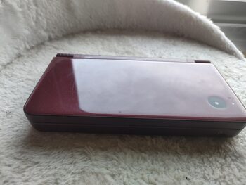 Nintendo DSi XL color cereza