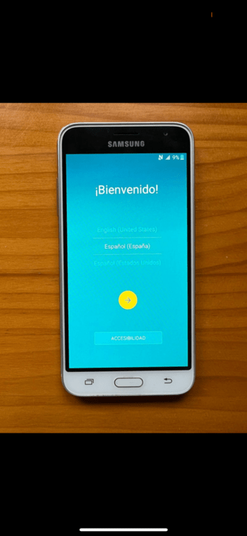 Samsung Galaxy J3 16GB White (2016)